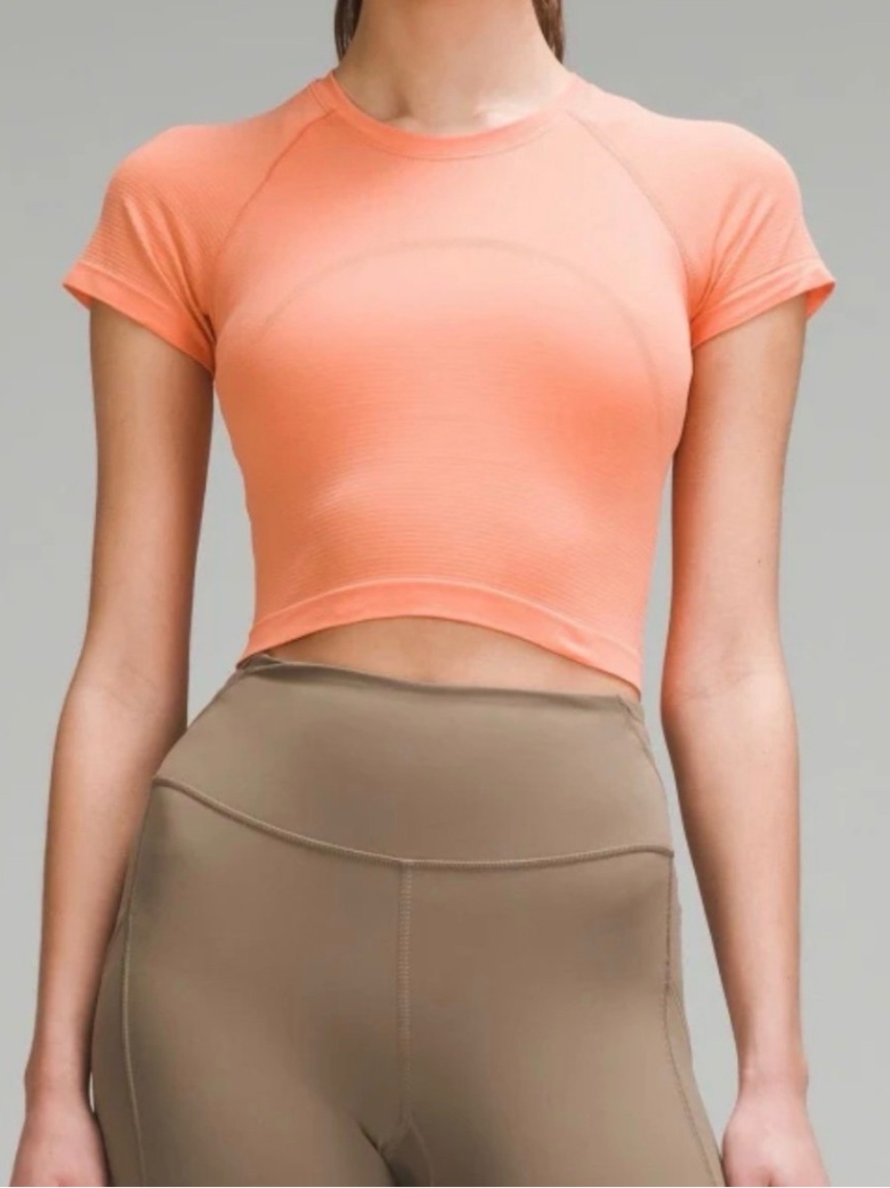 Lululemon Swiftly Tech Cropped 2.0 T shirt size 2